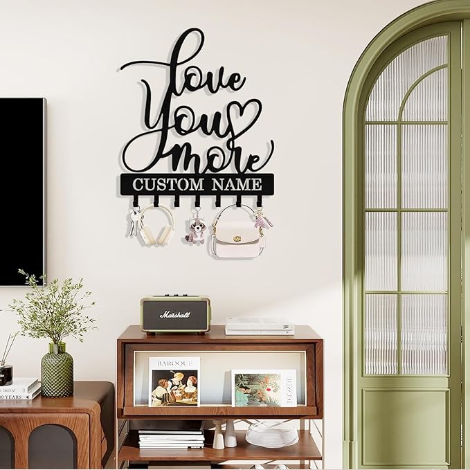 Personalized Key Holder Wall Mount, Custom Metal Key Rack Key Holder with Name, Deer Cabin Wall Keys Hanger with Hooks for Entryway, Front Door, Hallway, Kitchen, Living Room