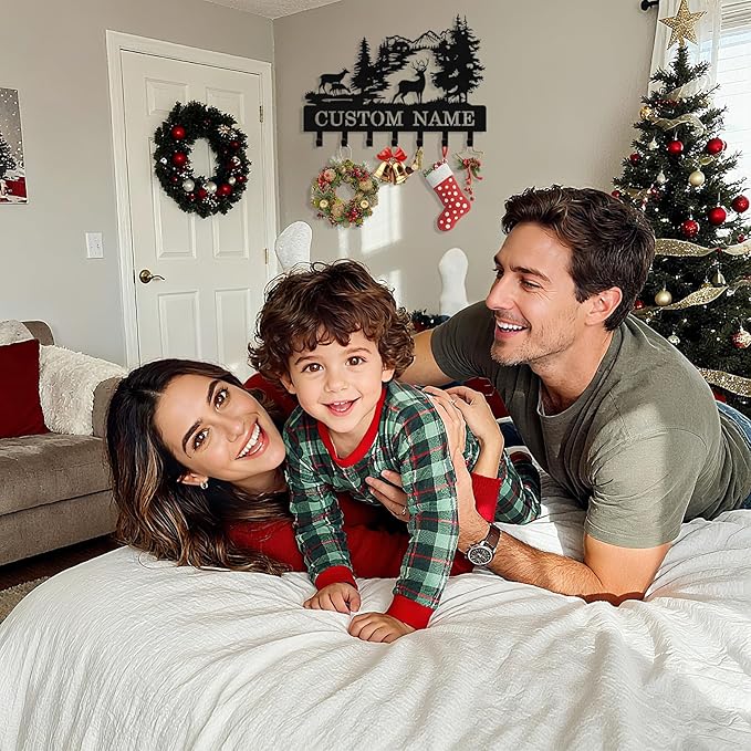 Personalized Deer Key Holder Wall Mount, Custom Metal Key Rack Key Holder with Name, Deer Cabin Wall Keys Hanger with Hooks for Entryway, Front Door, Hallway, Kitchen, Living Room